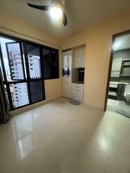Trilive (D19), Condominium #557986971